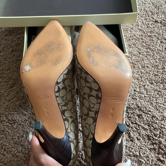Coach heels - Picture 3 of 4